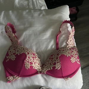 Intimissimi bh - I superfint skick, säljer samma i svart🩷