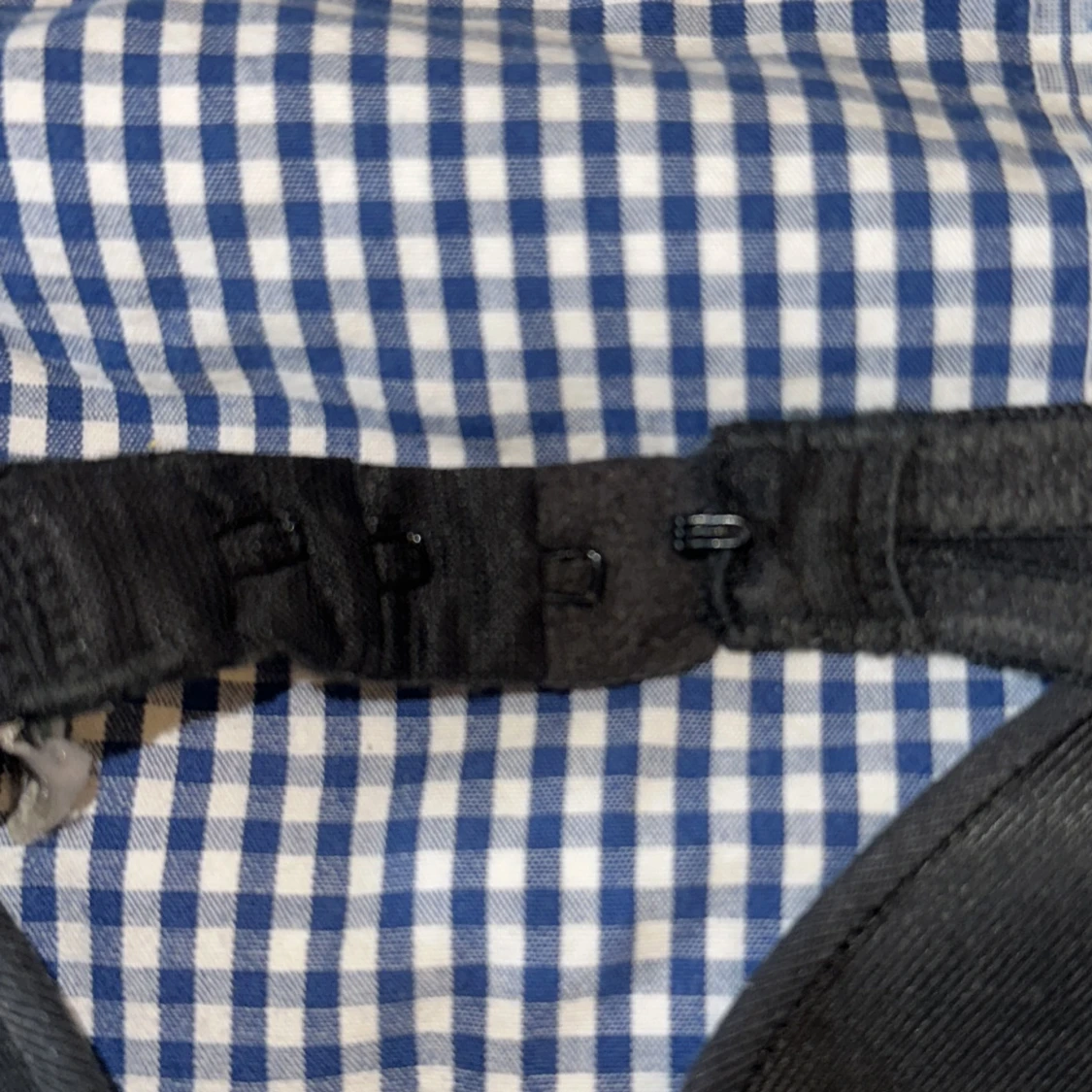 Svart vadderad bh med rosett - 3