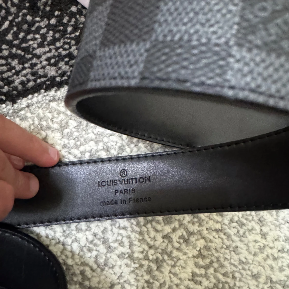 Svart L V bälte  - 2