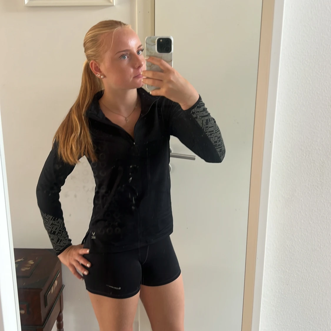 Svart träningströja från SOC