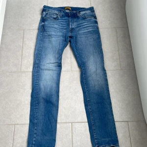 Jack and Jones jeans  - Snygga Jack and Jones jeans 