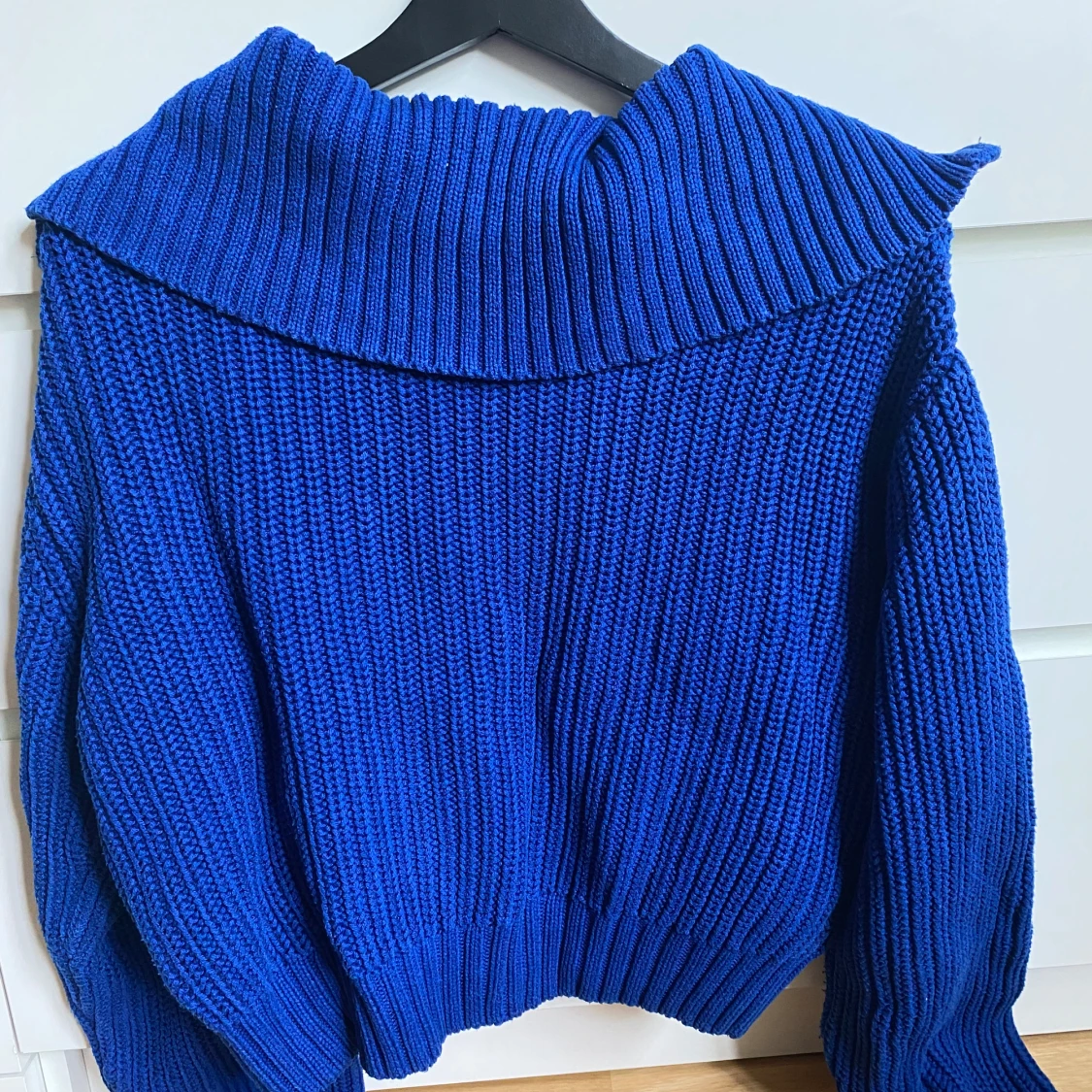 Blå stickad tröja med dragkedja Gina Tricot - 1