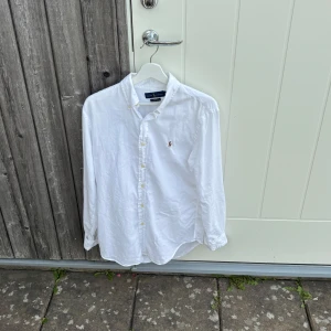 Ralph Lauren skjorta  - Vit Ralph Lauren skjorta | Storlek M | Grymt skick | Pris kan diskuteras 💰 