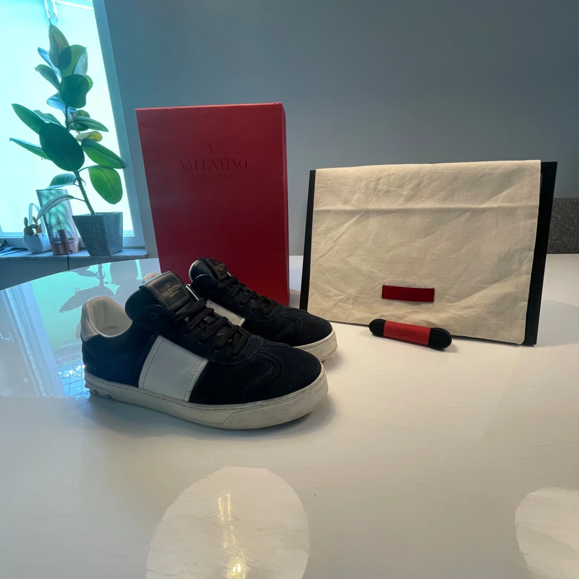 Valentino Garavani Flycrew| intresse koll❗️