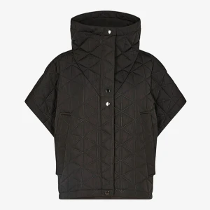 Copenhagen muse  - Väst/cape från Copenhagen muse. Använd fåtal gånger och i fint skick. Köpt för 1100kr 💕