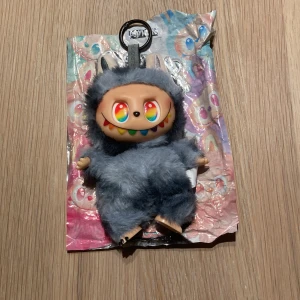  Secret Labubu - Tjena säljer labubu secret lådan är inte med för att morsan slängde den 