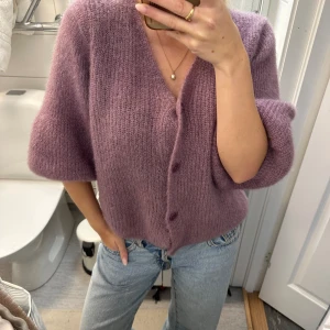 Sticka kofta  - Stickad kofta med trekvartsärmar💗Såå fin