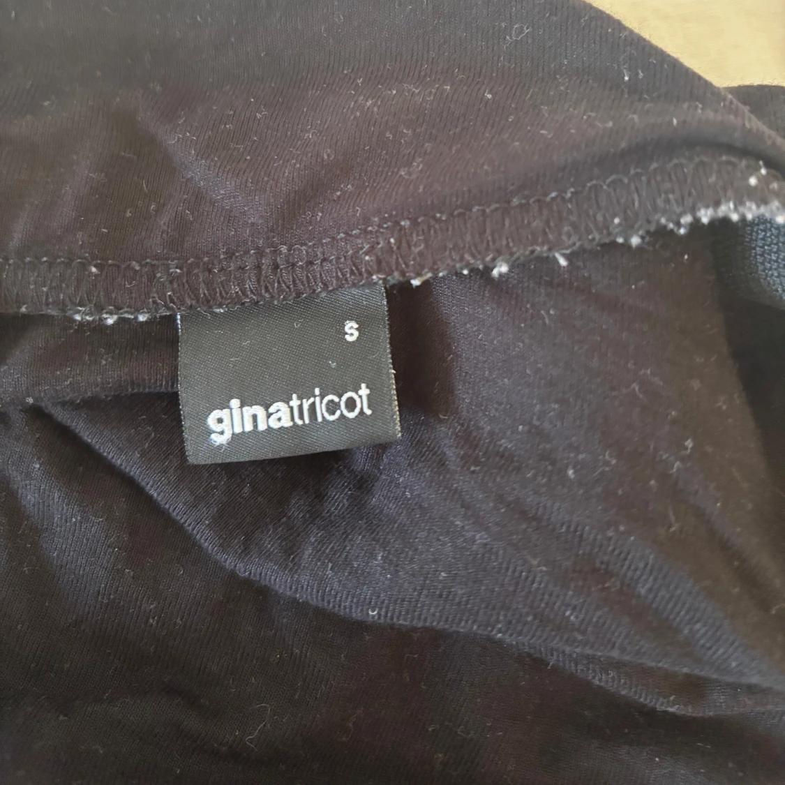 Långkjol från Gina i strlk S - 1