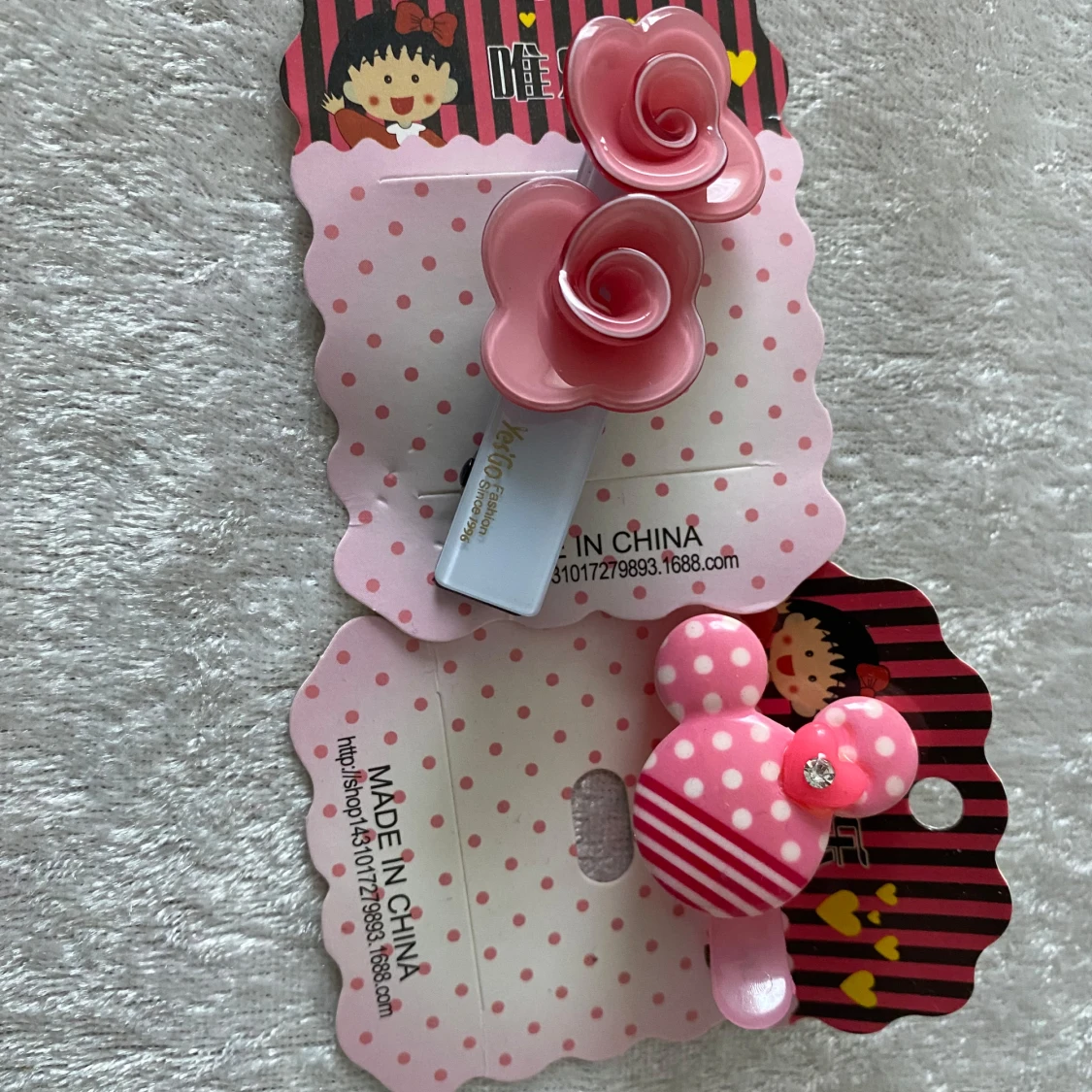 Färgglada hårklämmor med rosetter och blommor - 1