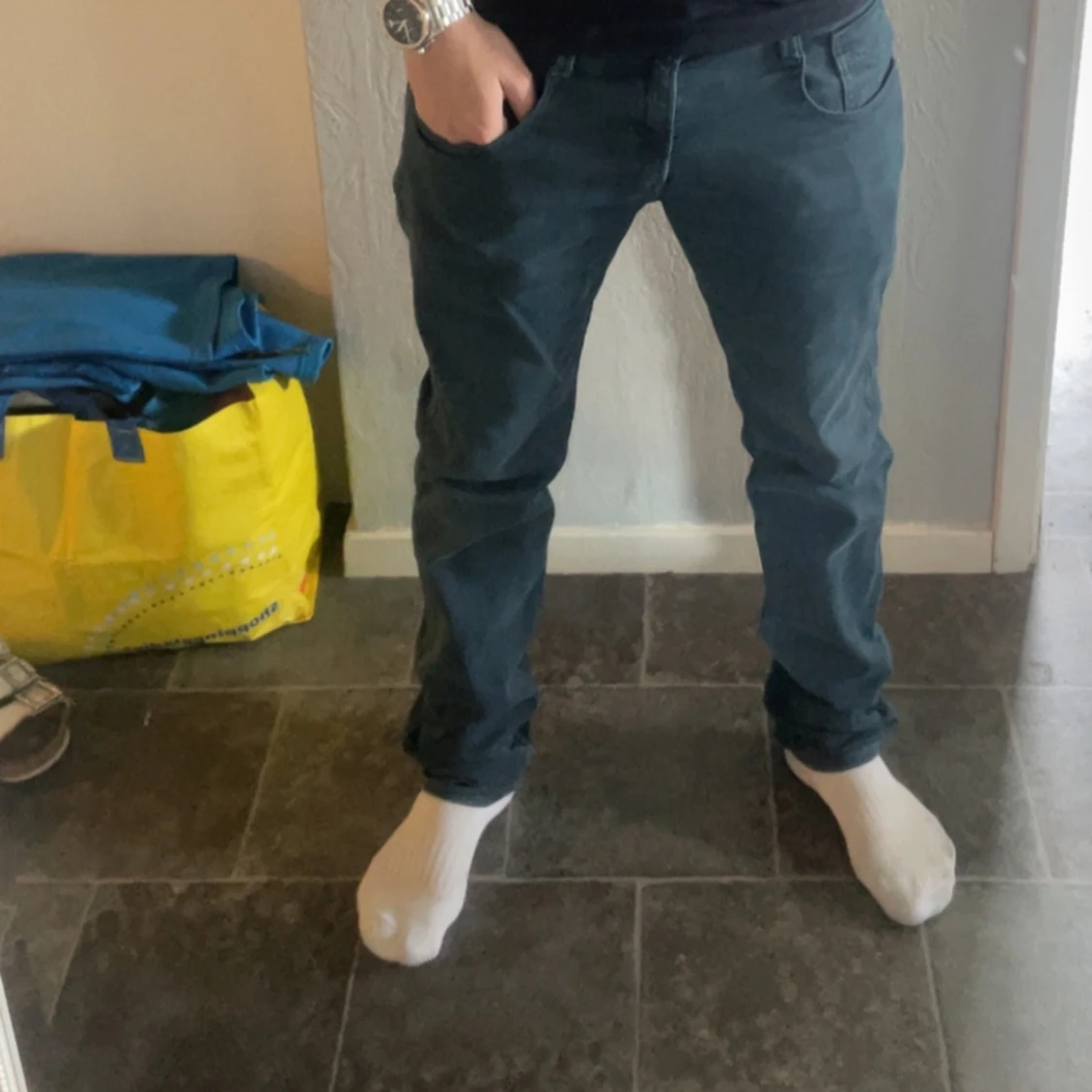 Mörkblå jeans från Replay - 2