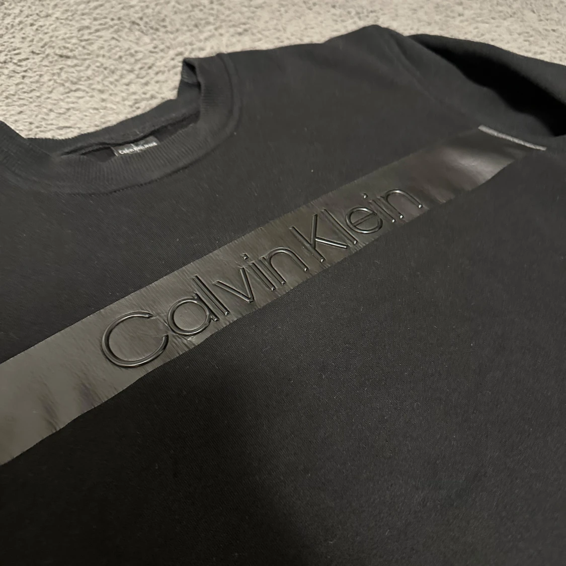 Svart sweatshirt från Calvin Klein Jeans - 1