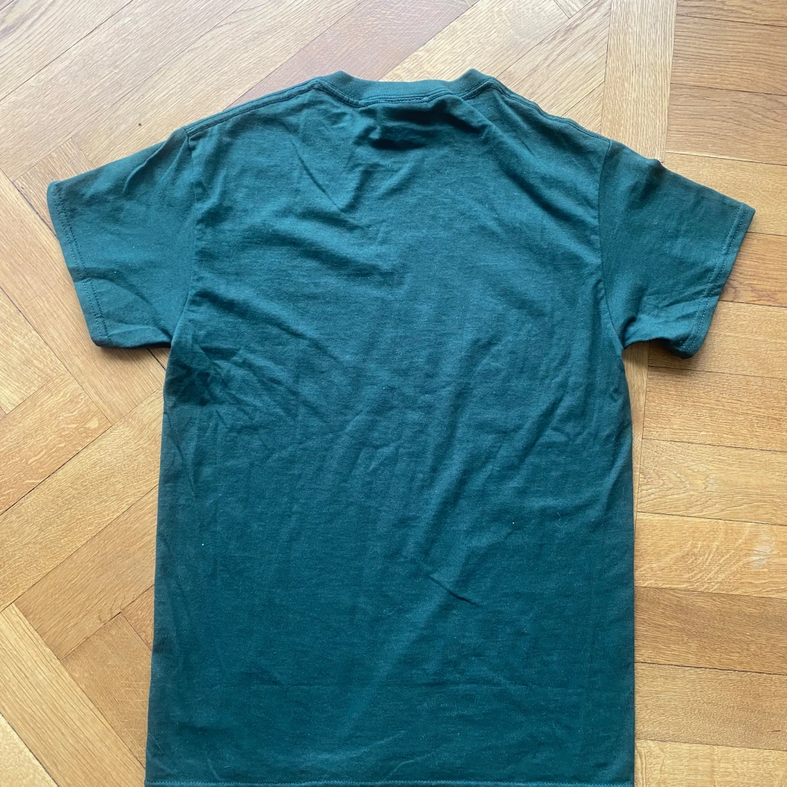 Grön thrasher t-shirt med flammor  - 2