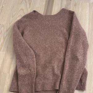 Vero Moda tröja - Säljer denna fina tröja som aldrig är använd💕
