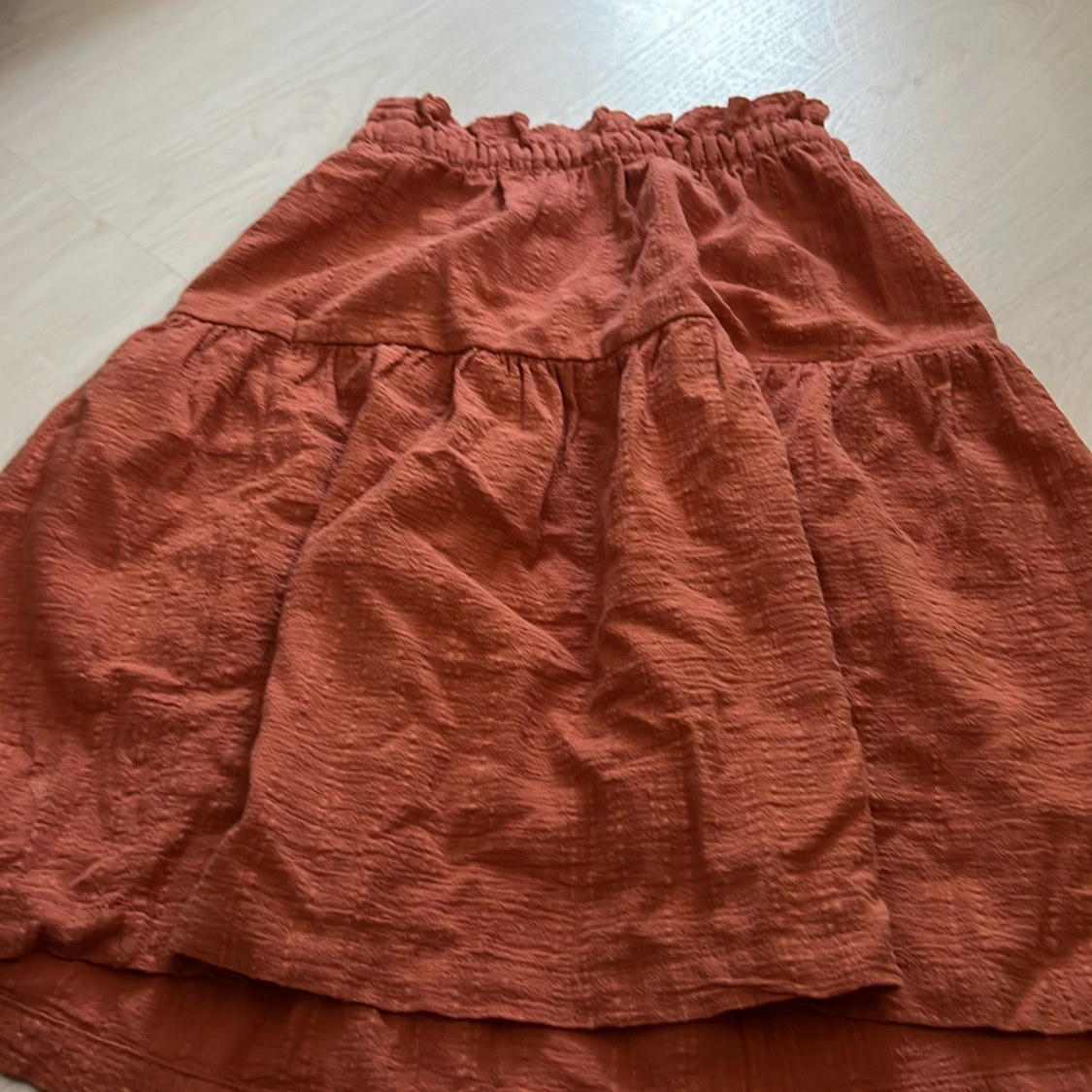 Rostfärgad kjol från H&M - 1