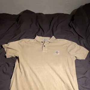 Stone Island Piké - Fet stone island tröja. Skriv för fler bilder eller om ni har frågor. Priset ör ej fast