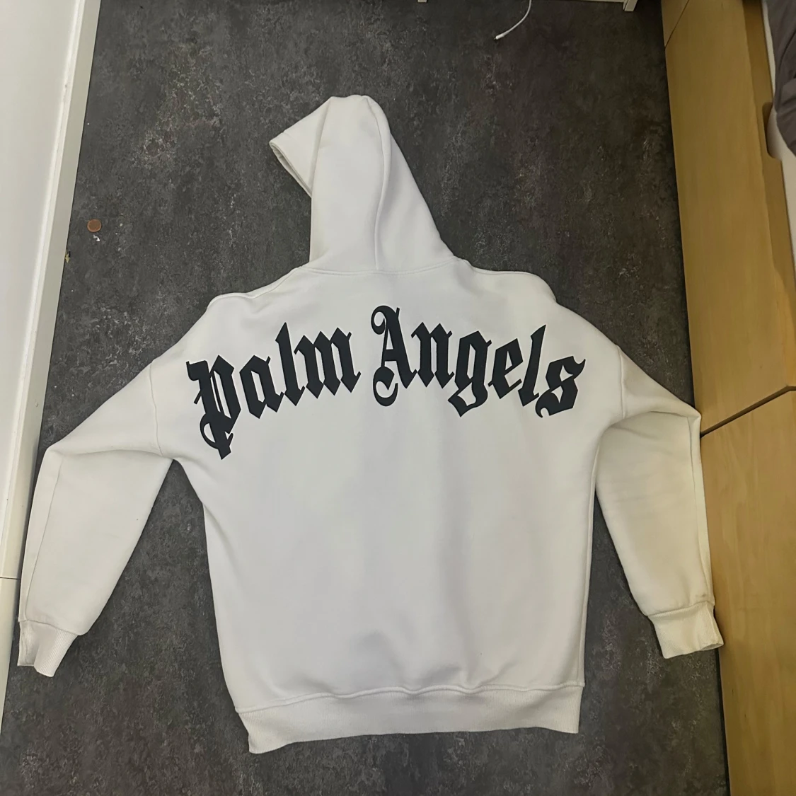 Vit hoodie från Palm Angels - 2