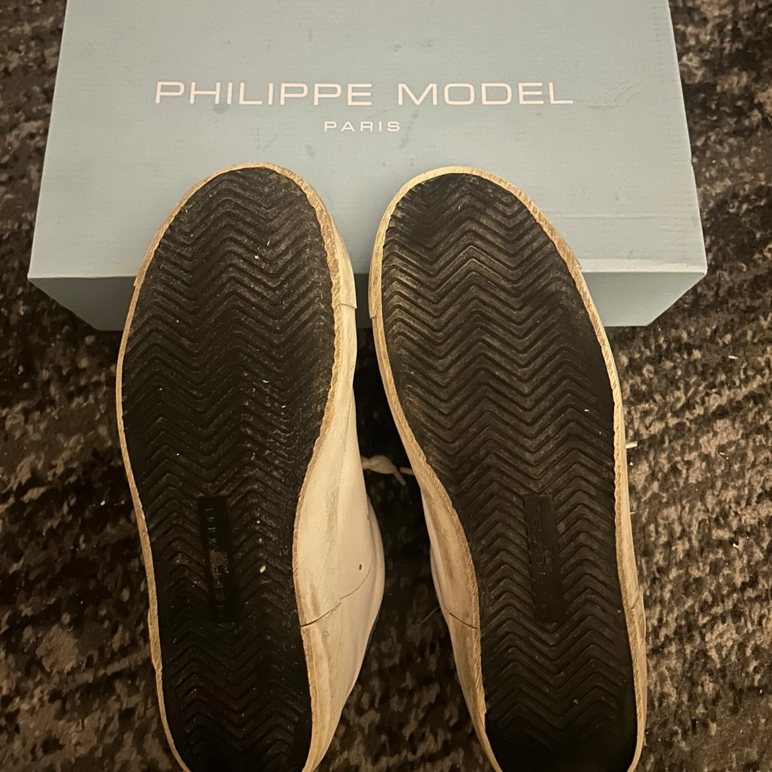 Vita sneakers från Philippe Model - 1