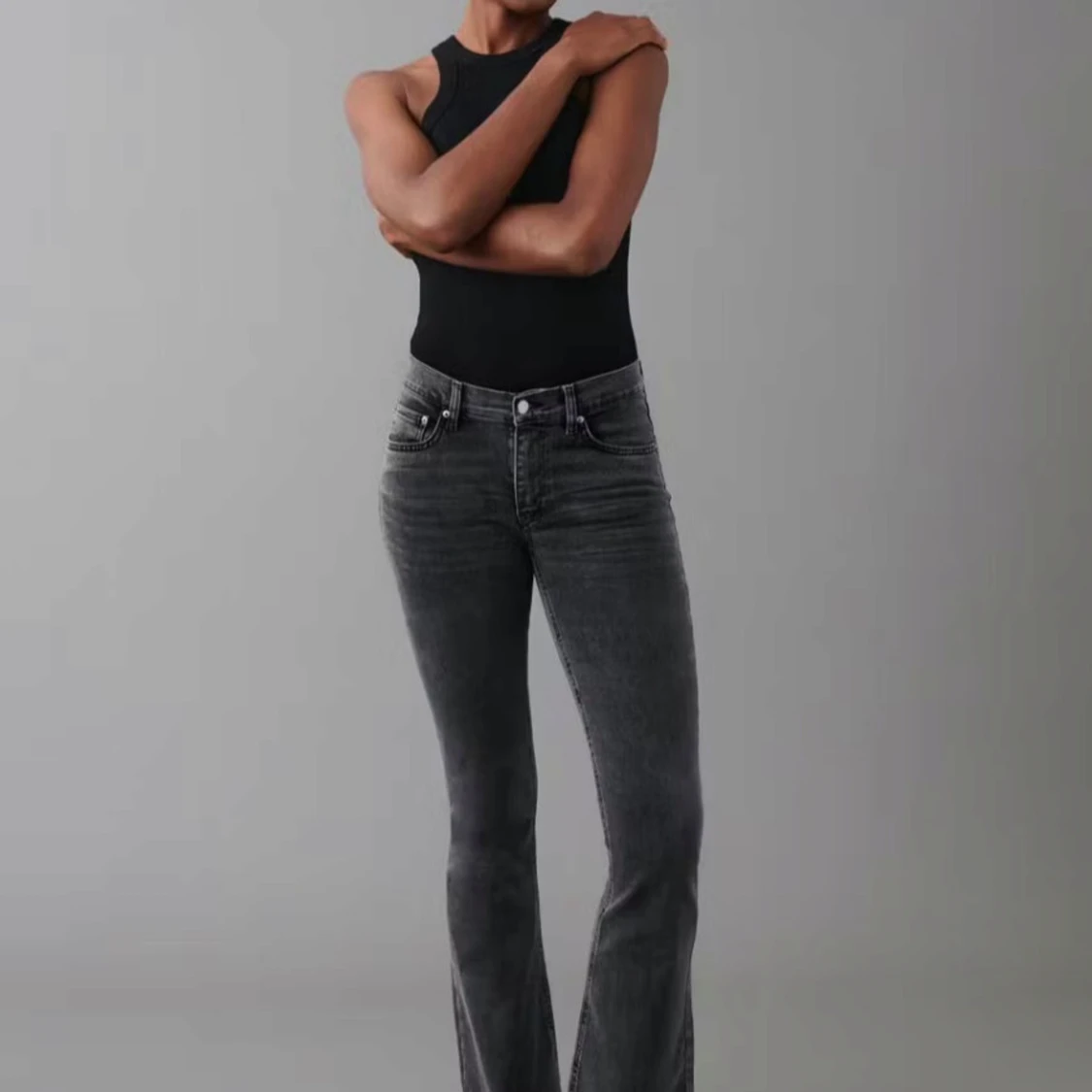 Svarta bootcut jeans från Gina Tricot