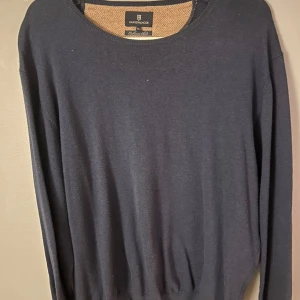 Hansen & Jacob Sweater - Säljer min tröja i Cashmere blend. Okej skick och har inga defekter. Skriv vid frågor!