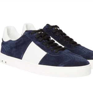 SÖKER FLYCREWS ALLT FUNKAR FÖRUTOM LJUSBLÅ 44/45 - Söker hör gärna av er