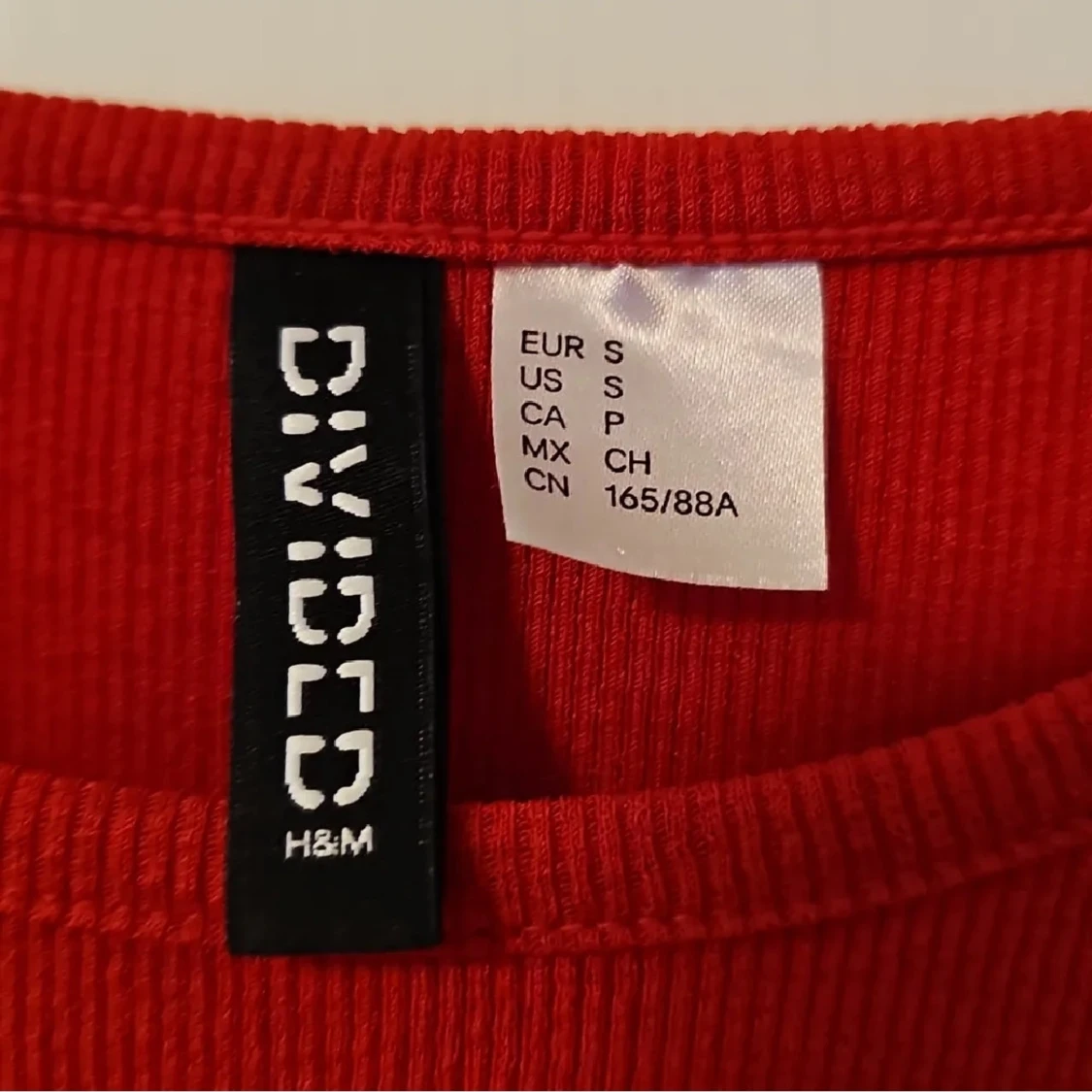 Röd kortklänning från H&M Divided - 2