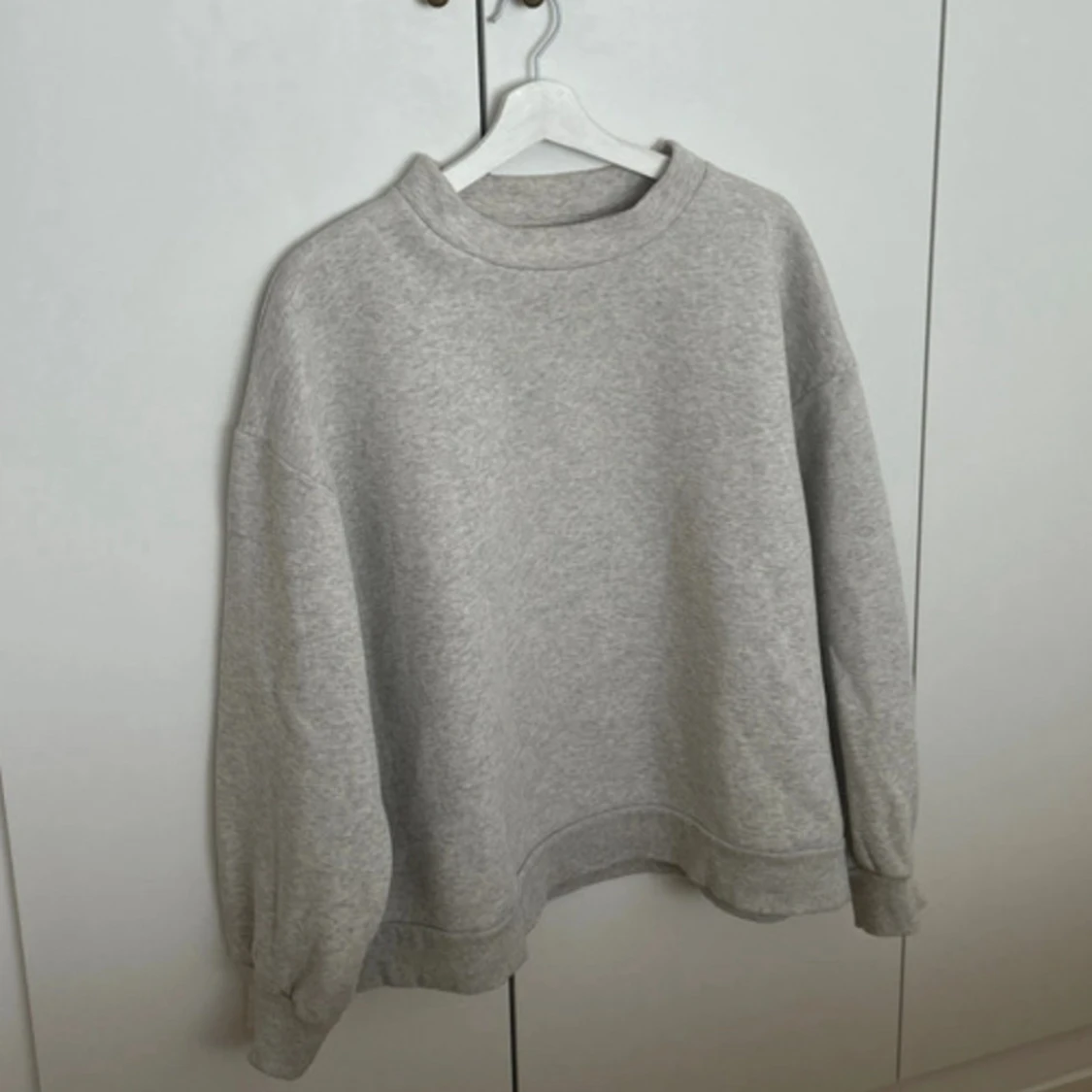 Ljusgrå oversized sweatshirt - 3