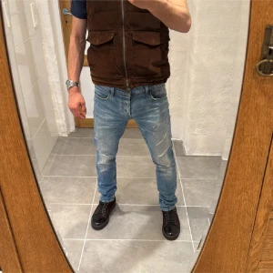 Jack & Jones  jeans  - Ett par snygga jeans från Jack & Jones  i storlek W32 L30 i modellen Slim fit/glenn 
