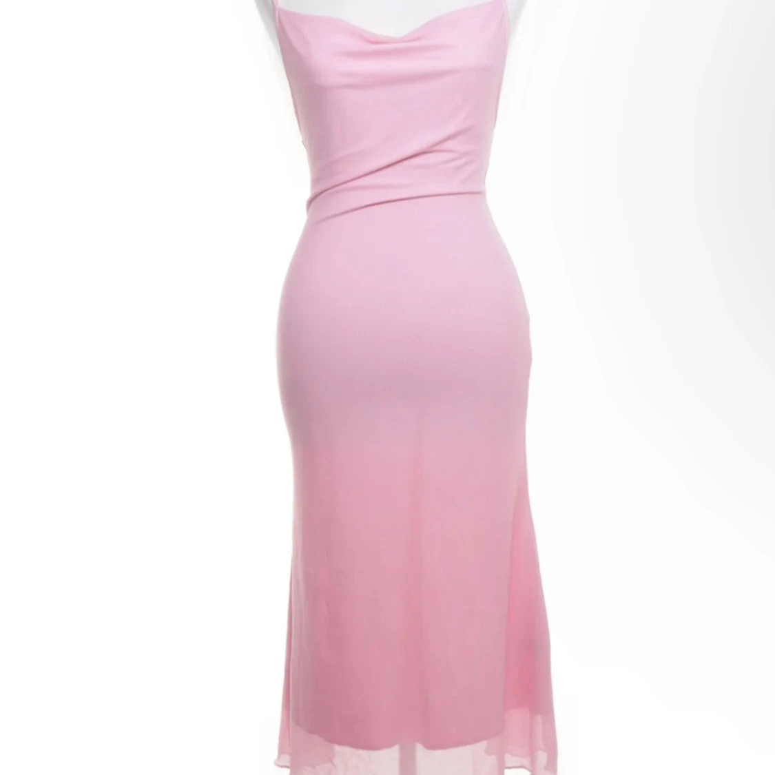 Ljusrosa långklänning med smala band