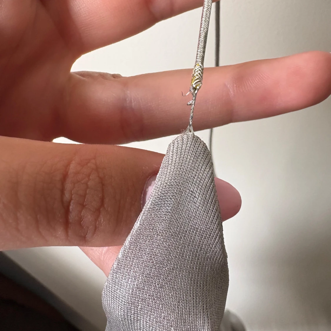 Glittrig silver klänning med tunna band - 3