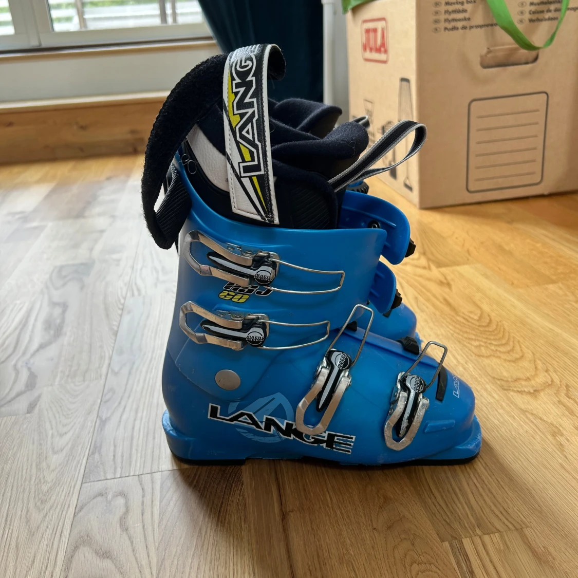 Blåa pjäxor från Lange