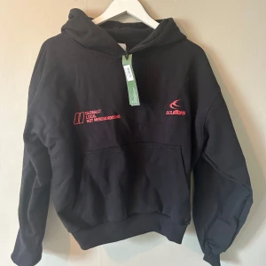 Scuffers hoodie - Säljer denna helt nya scuffers hoodien med lapp kvar Nypris: 770kr