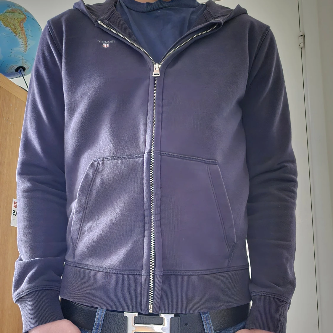 Mörkblå zip up från Gant - 2
