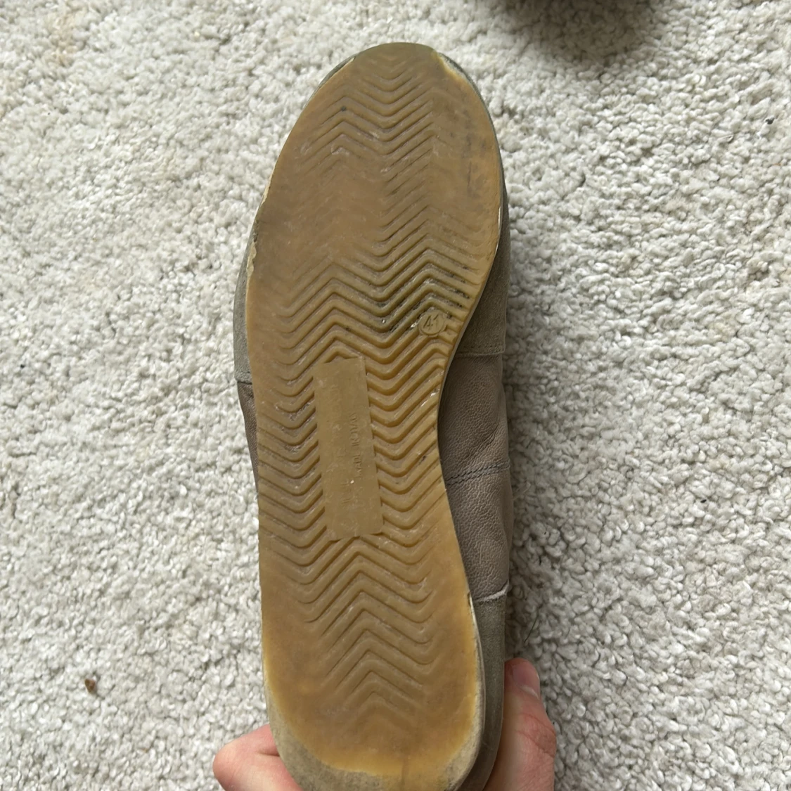 Grå sneakers från Philippe Model - 1