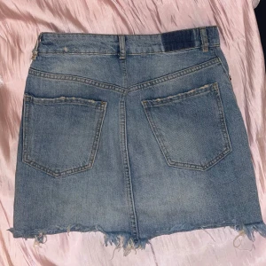 Jeans Kjol  - Blå jeans kjol ifrån Gina Tricot! 💙 