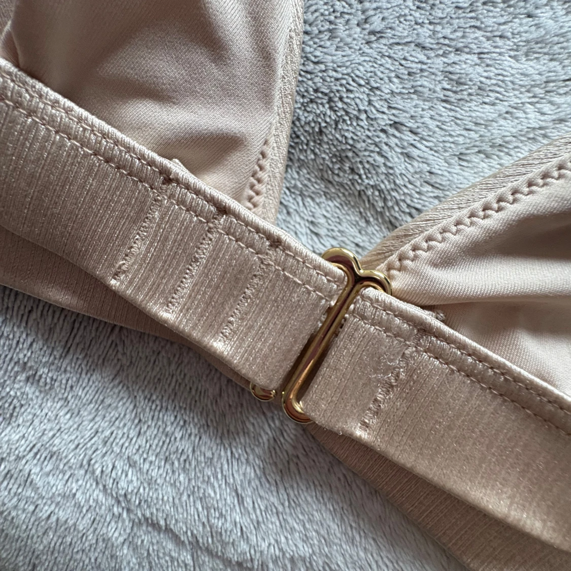 Champagnefärgad bikinitopp - 2