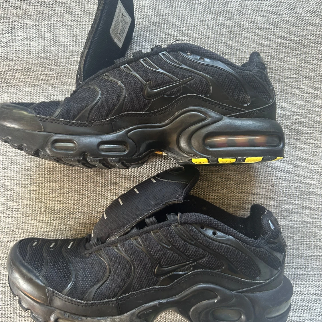 Nike Air Max Plus TN helsvarta sneakers - 3