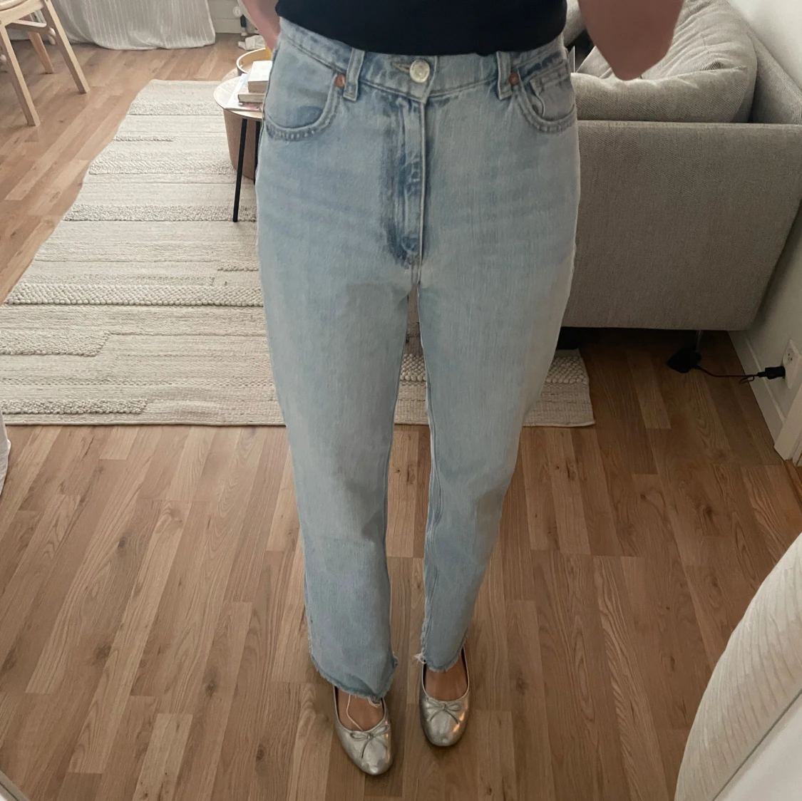 Ljusblå jeansbyxor från Zara - 1