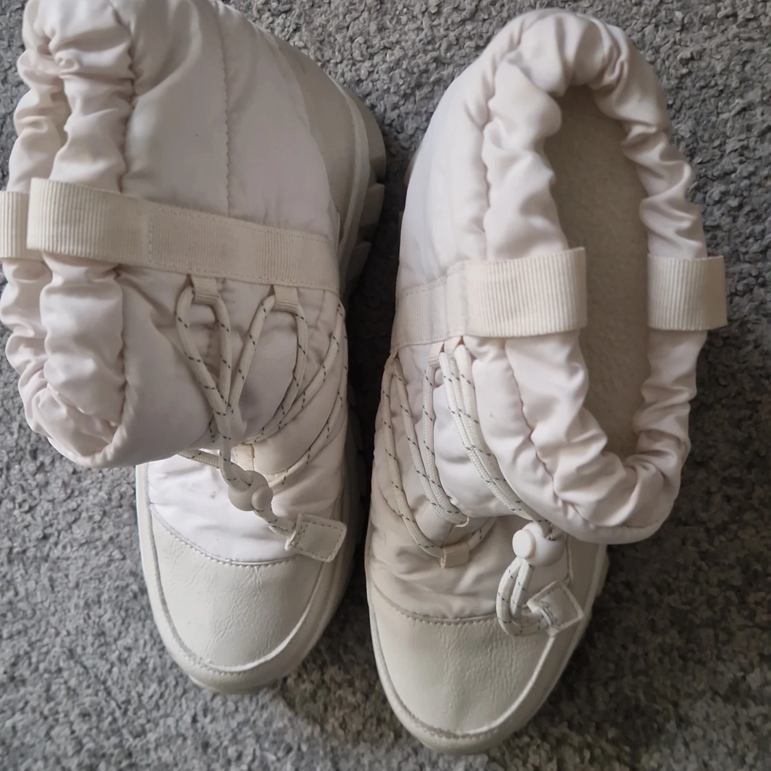 Vita vinterboots med storlek 40 - 2