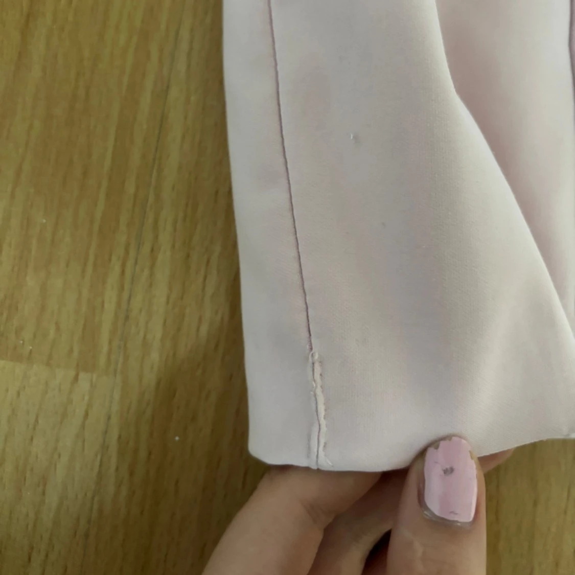 Ljusrosa kort klänning med halterneck🩷 - 92