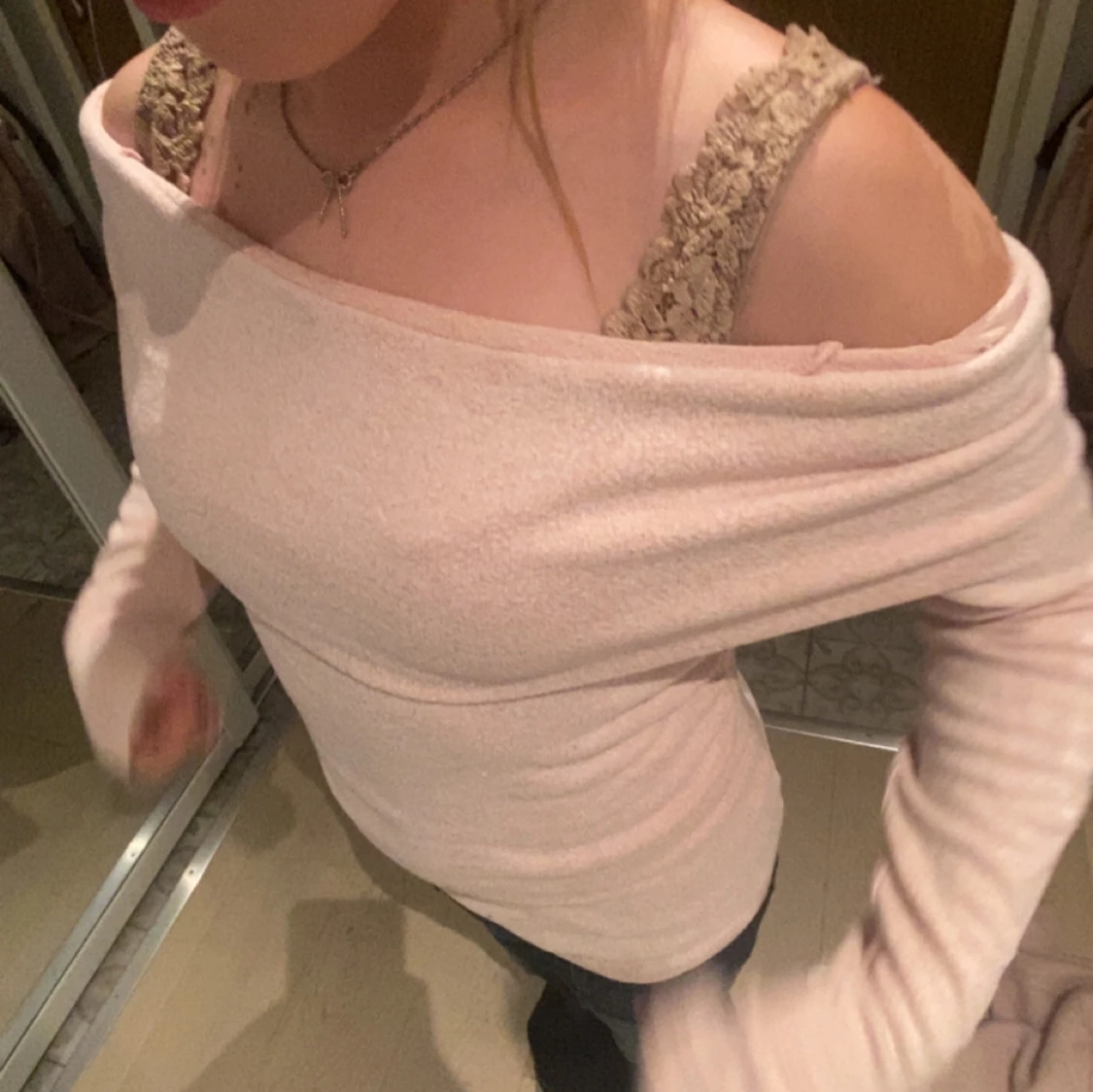 Tröja🩷🤍 - 2