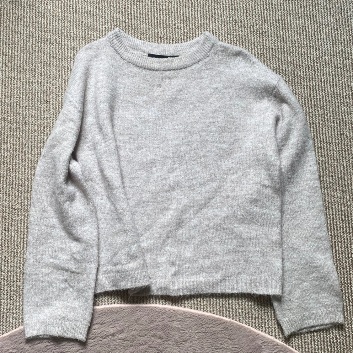 Stickad tröja - 1
