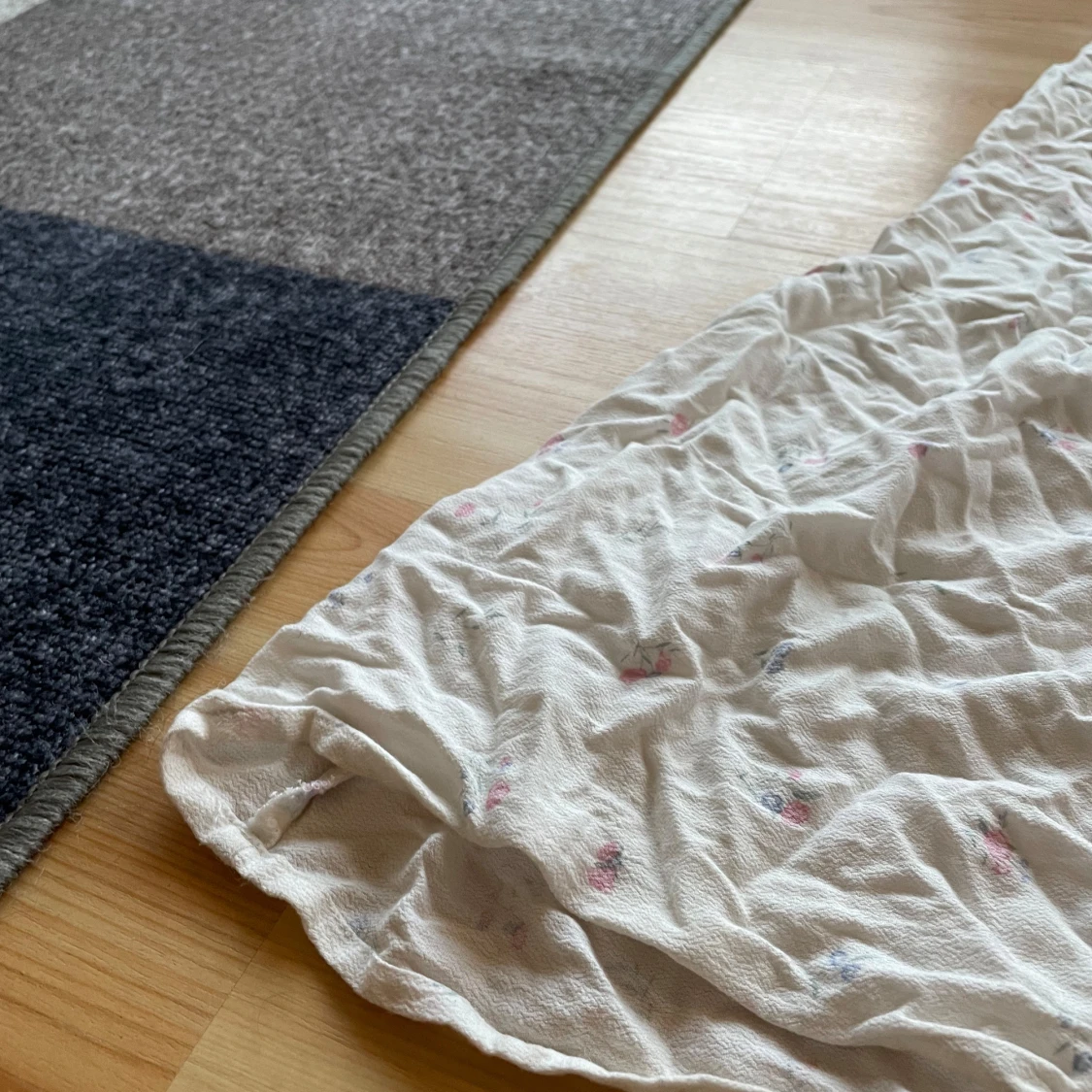 Vit blommig långkjol  - 3