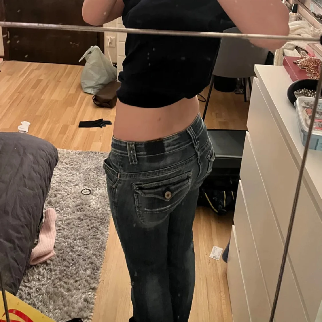 Lågmidjade bootcut jeans i mörk denim - 1