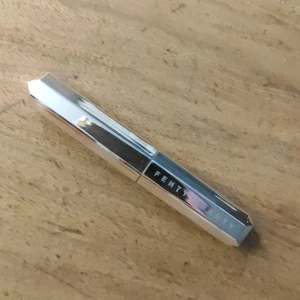 Fenty Beauty läppstift Griselda - Säljer ett läppstift från Fenty Beauty i nya än Griselda. produkten är aldrig använd, dock finns inte förpackningen kvar. Säljer på grund av att jag inte tycker om färgen och att jag aldrig kommer att använda den.