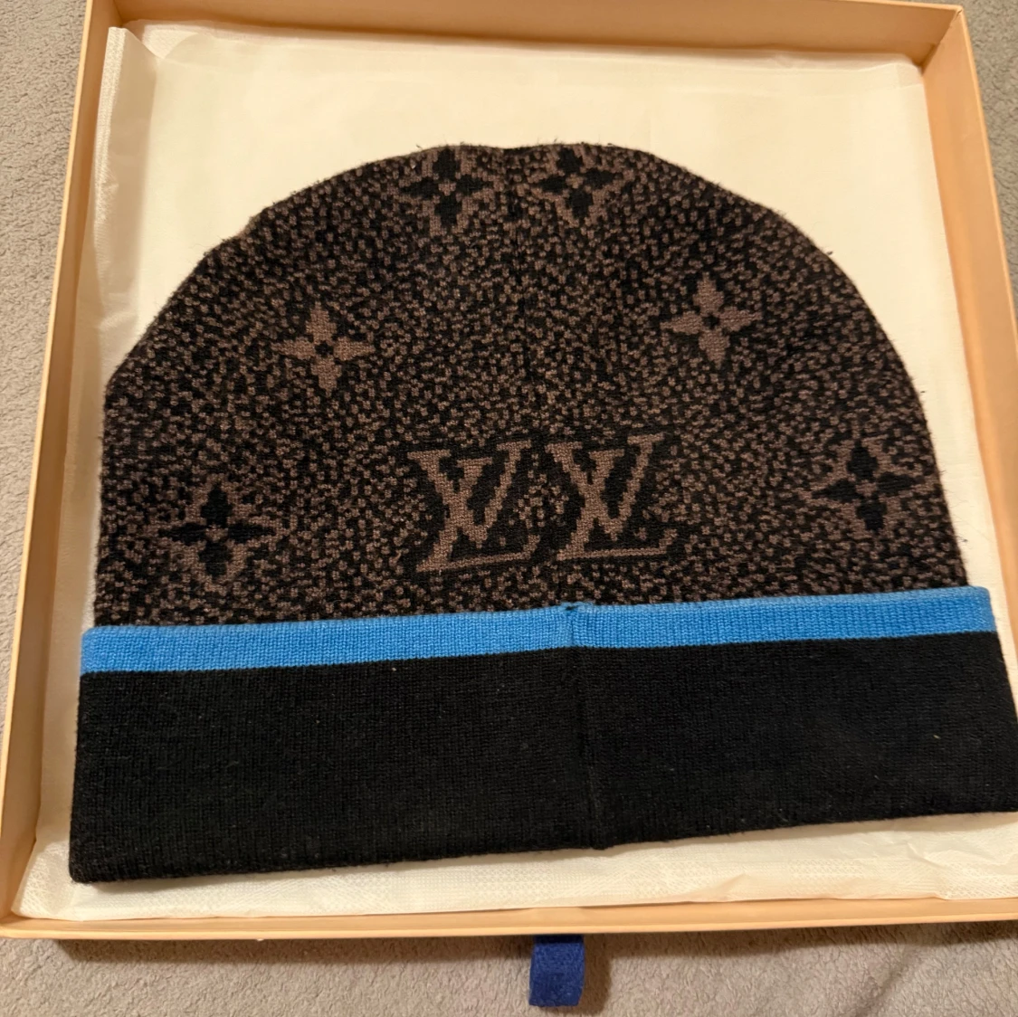 Louis Vuitton My Monogram Eclipse Beanie Wool - 2