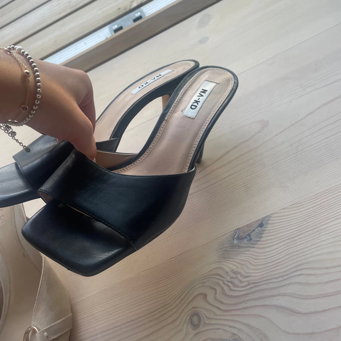 Nakd svarta mules - 2