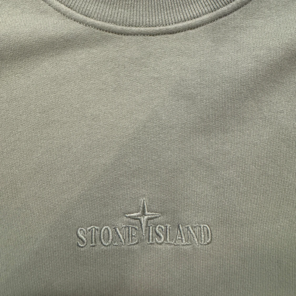 Grön sweatshirt från Stone Island - 1
