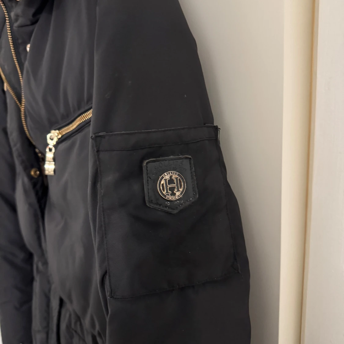 Svart dunjacka från Hollies utan päls  - 3