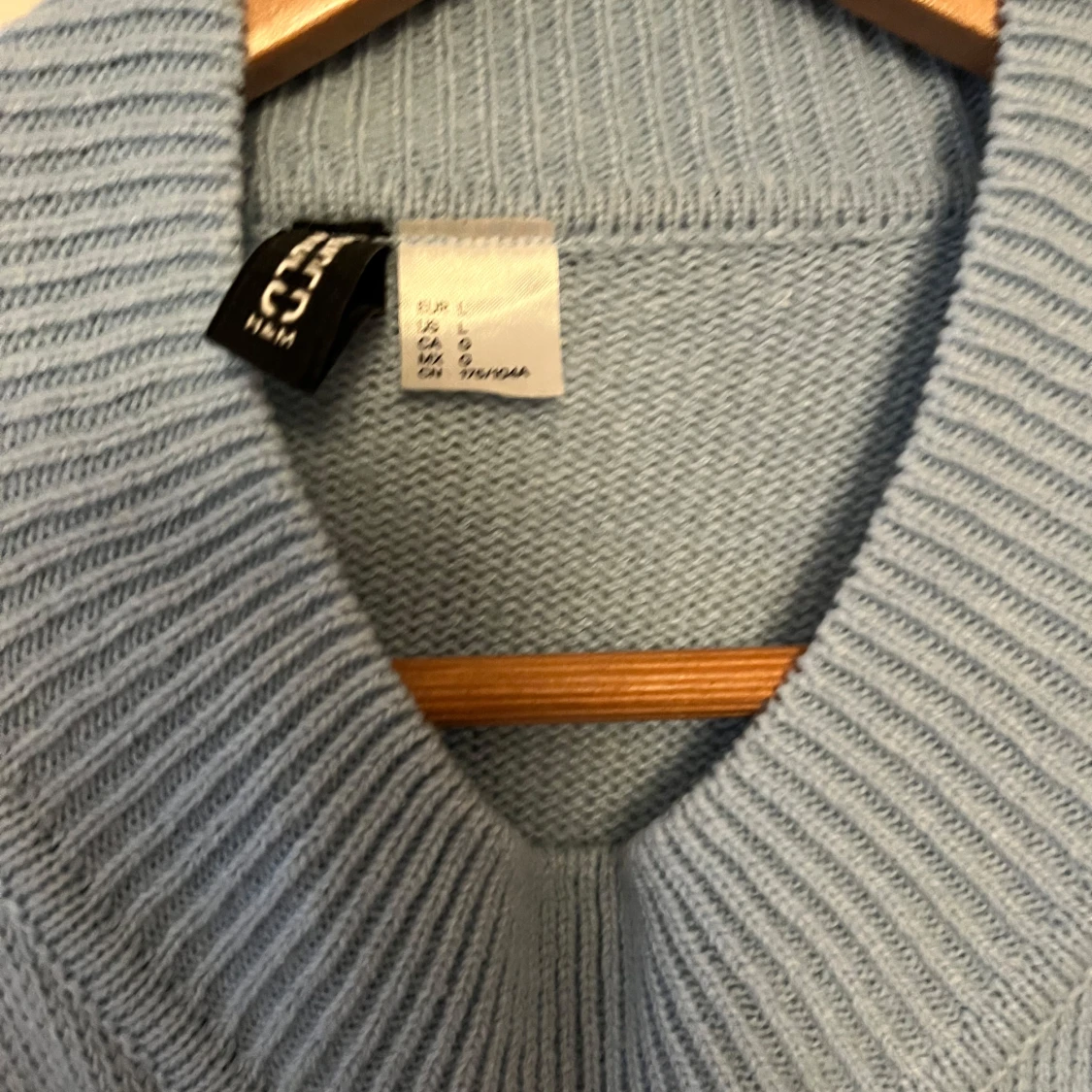 Ljusblå stickad - 2