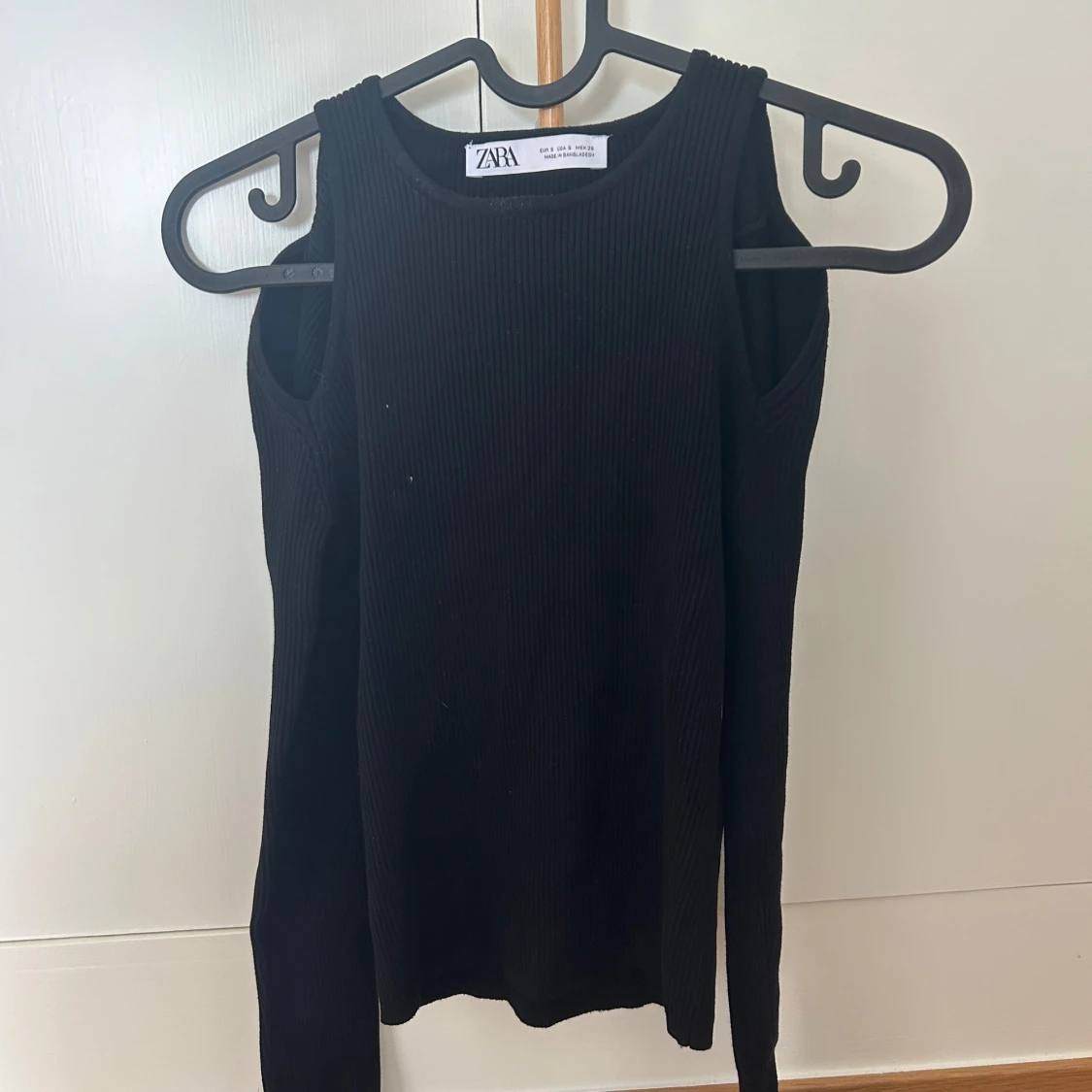 Svart ribbad tröja från Zara - 2